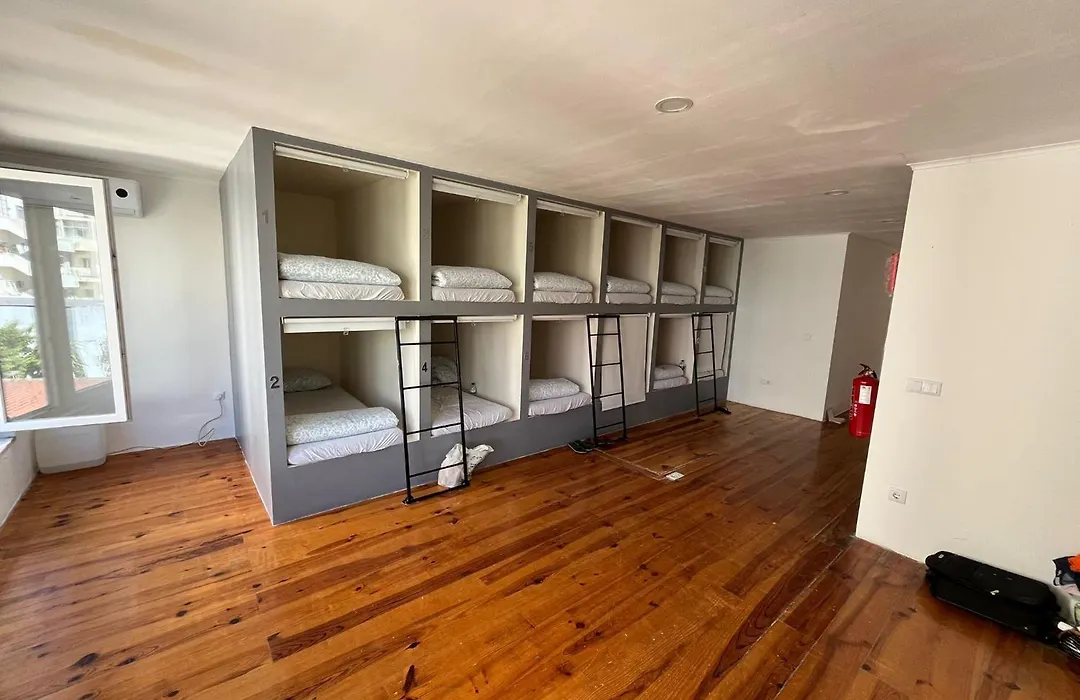 Daora Lisbon Beds-1